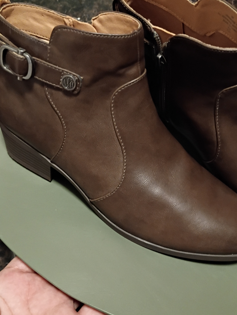 Unisa Olive-Taupe Leather Side-Buckle Ankle Boot Size 9 M - Picture 3 of 11